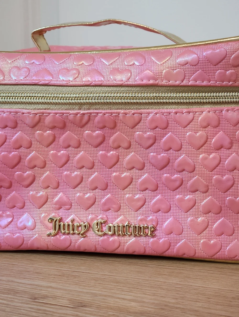 Juicy Couture Pink Heart Embossed Cosmetic Case - Picture 2 of 7